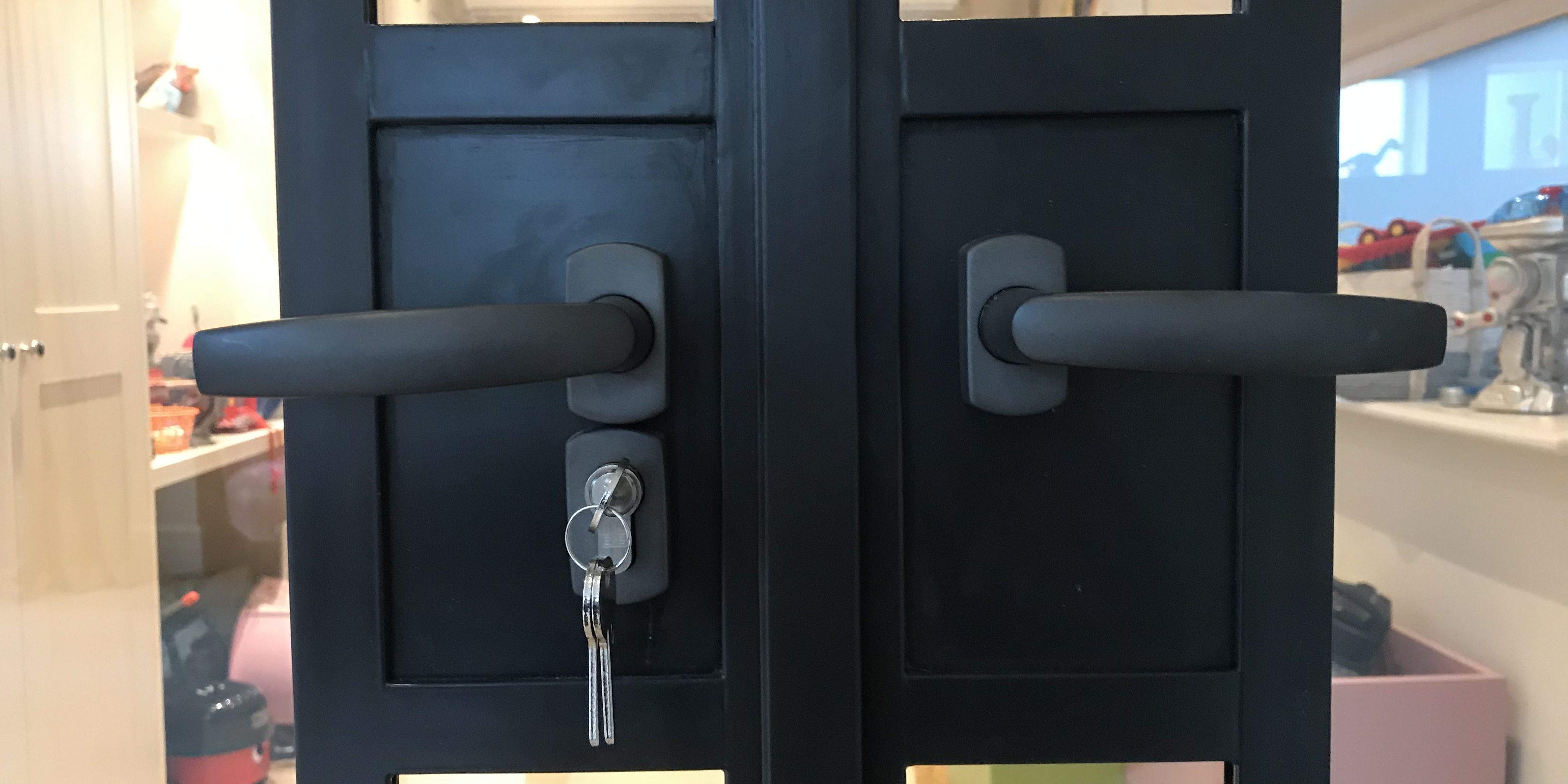 Metal & Steel Windows and Doors UK Design Plus London LTD